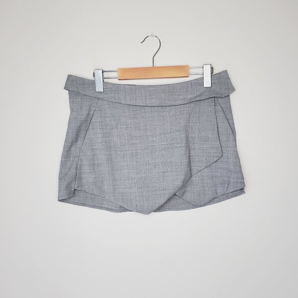 Aritzia Gray Women's Skort - Picture 3 of 8